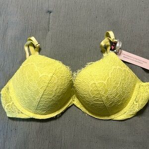 Dream Angels Victoria’s Secret push up bra